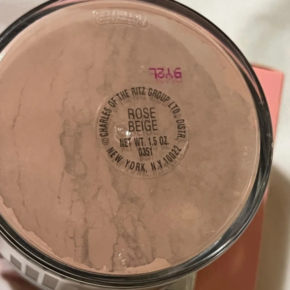 🤍New Charles of the Ritz Custom Blended Powder🤍 - Picture 5 of 5